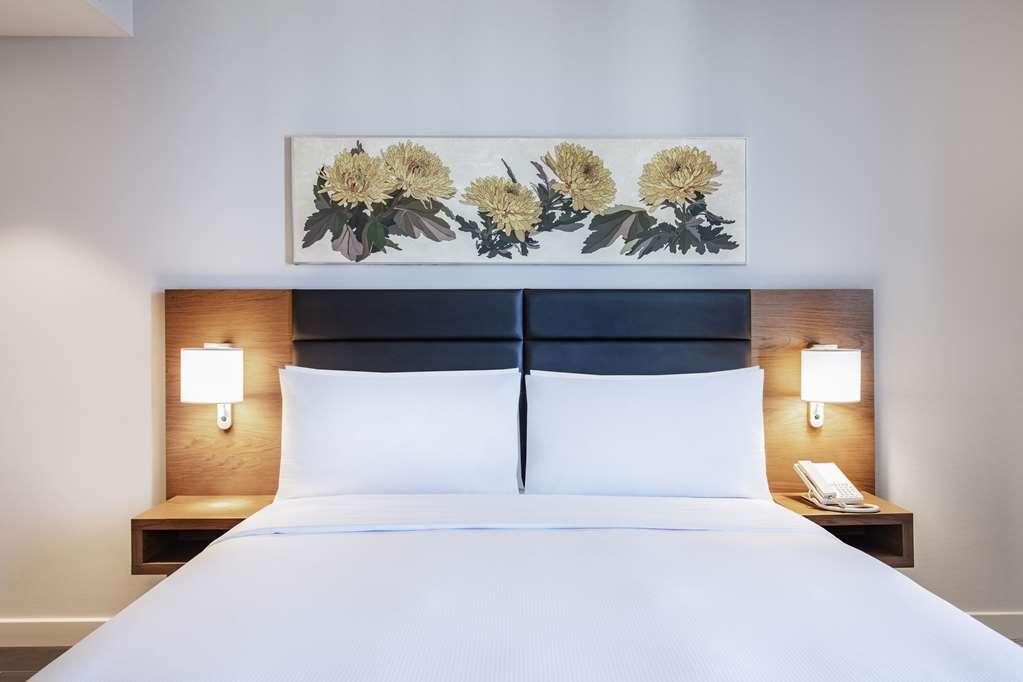 Hilton Garden Inn Tbilisi Chavchavadze Pokoj fotografie